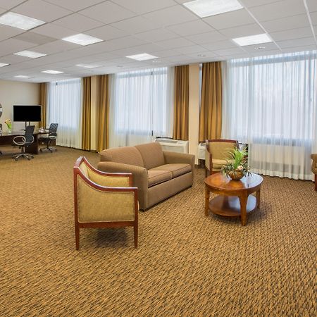 Crowne Plaza Cleveland Airport By Ihg Hotel Middleburg Heights Kültér fotó