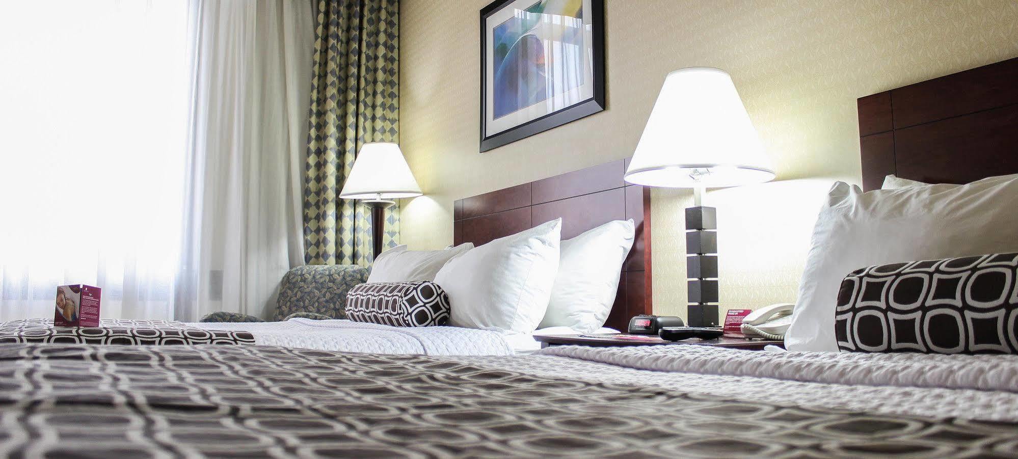Crowne Plaza Cleveland Airport By Ihg Hotel Middleburg Heights Kültér fotó